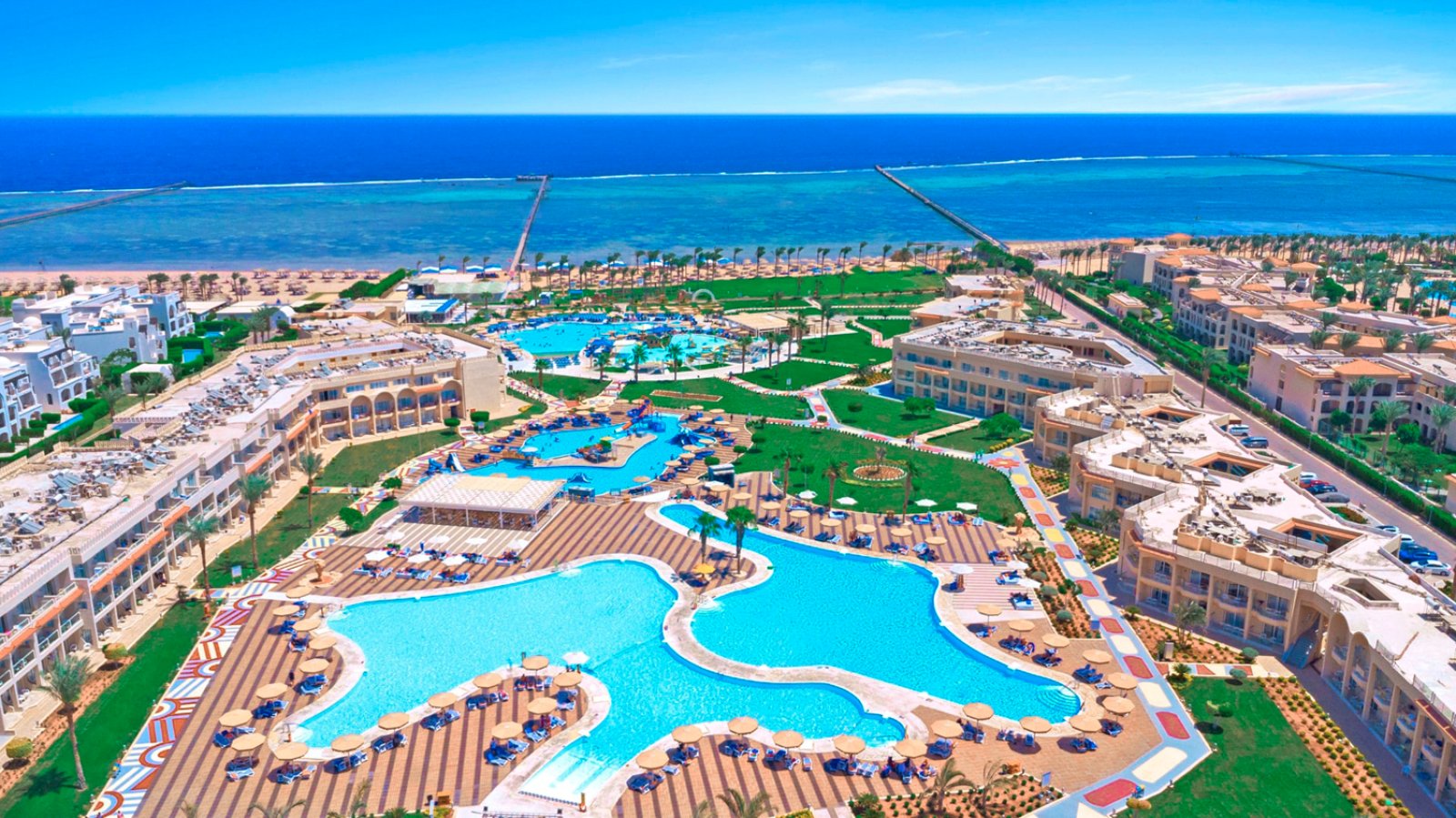 Royal Albatros Moderna Beach Resort & Spa 