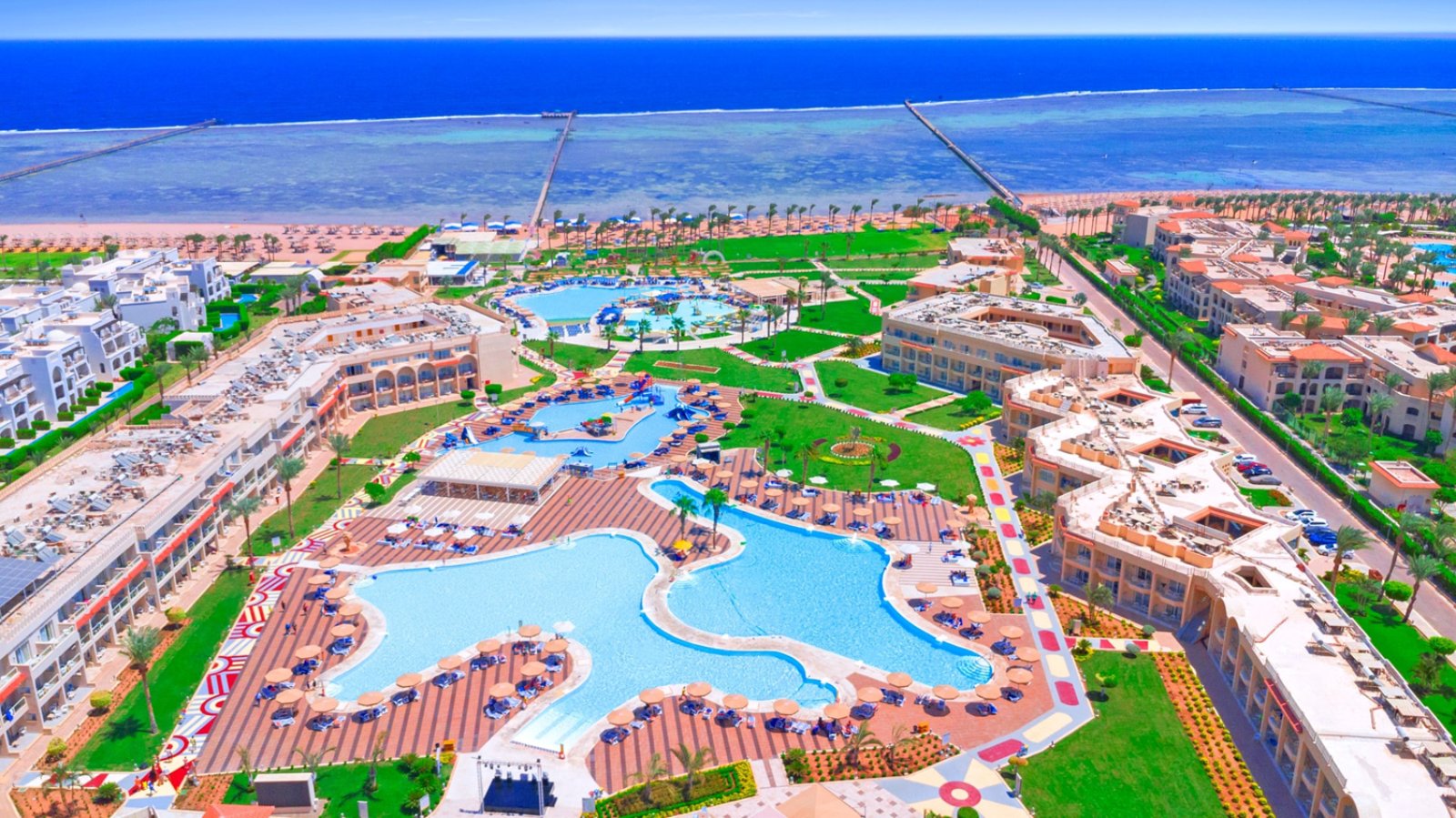 Royal Albatros Moderna Beach Resort & Spa 