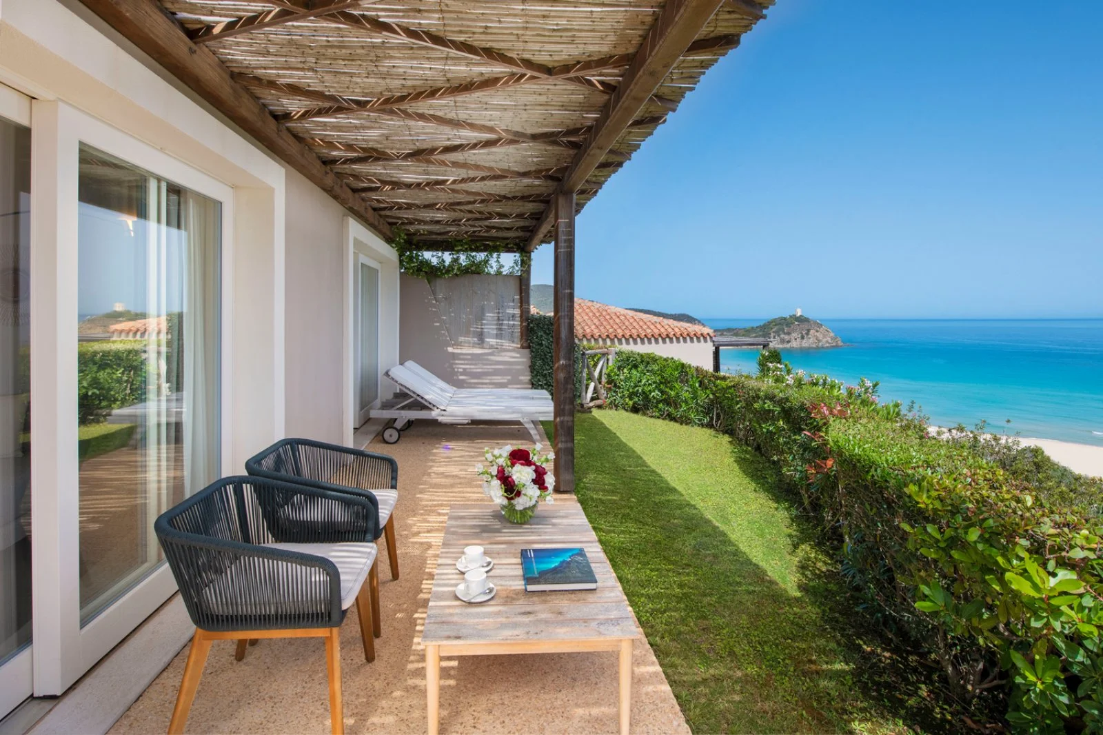 Baia Di Chia Resort Sardinia - King Suite Sea View