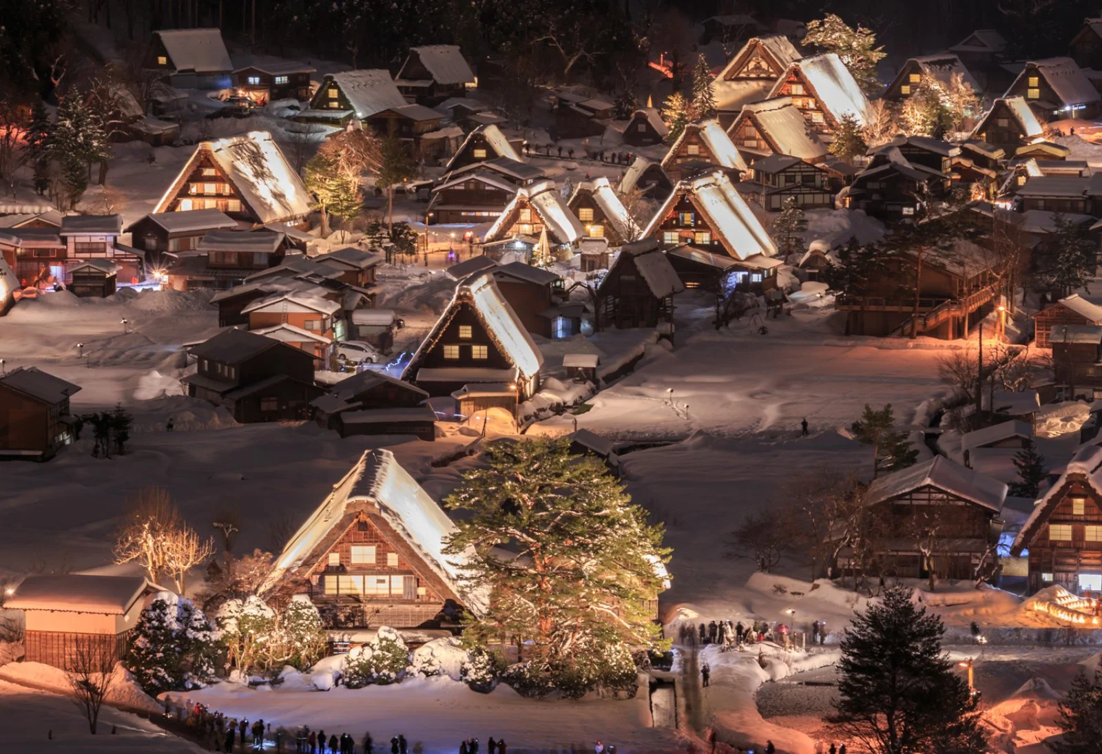 Kanazawa - Shirakawago - Takayama