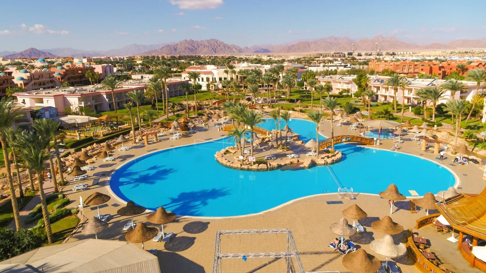 Parrotel Beach Resort 