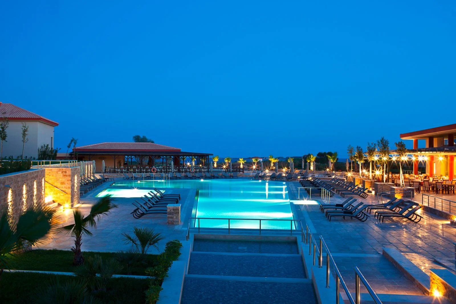 Alpiselect Apollonion Asterias Resort & Spa 