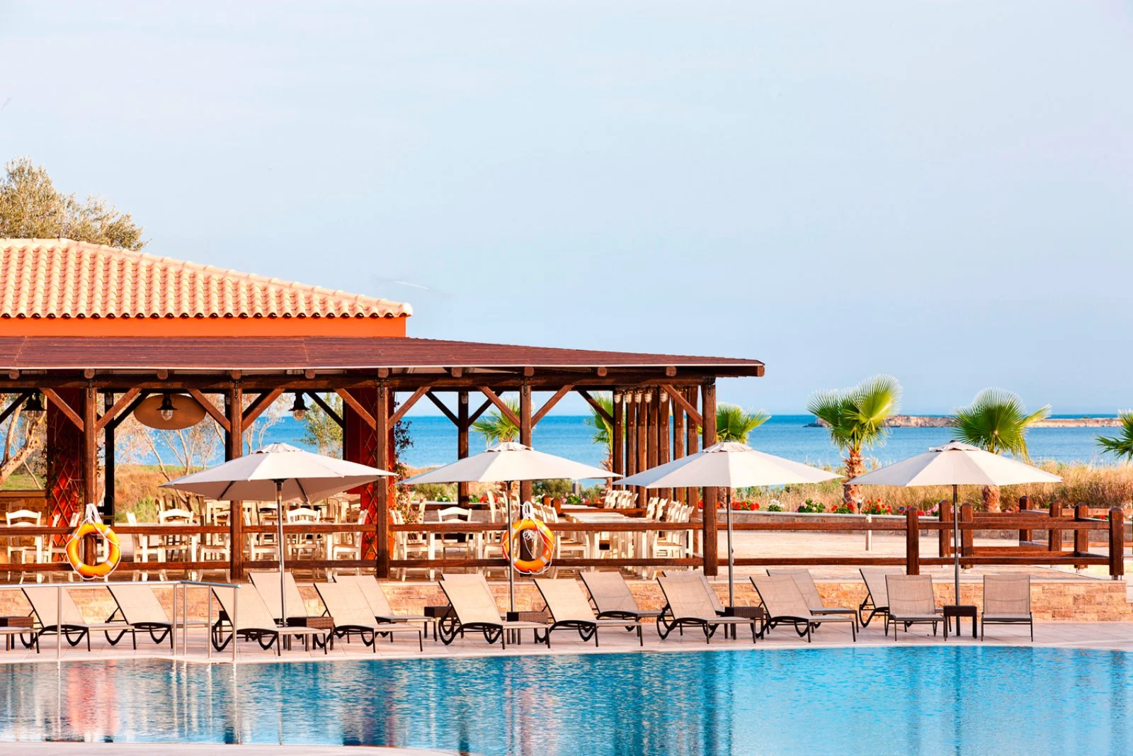 Alpiselect Apollonion Asterias Resort & Spa 