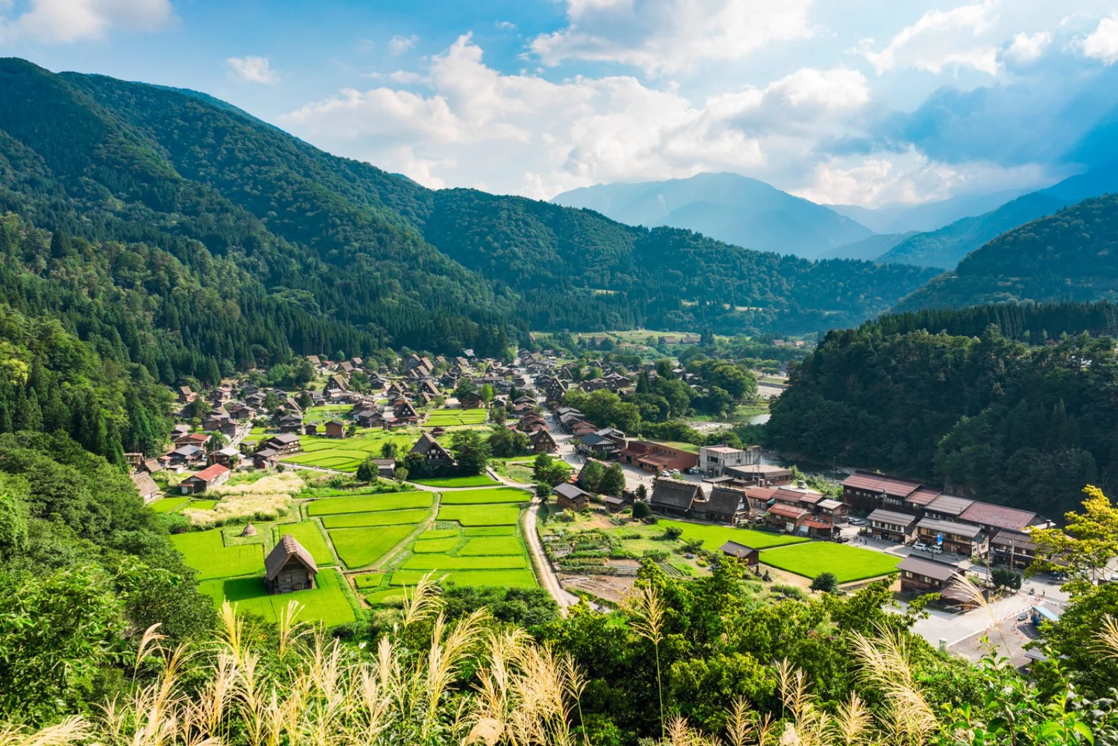 Kanazawa - Shirakawago - Takayama