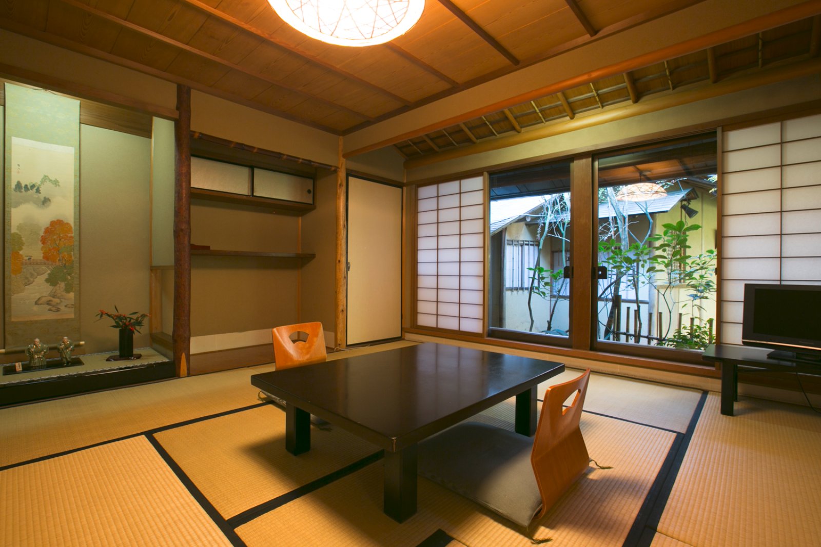 Yoshi-Ima Ryokan 