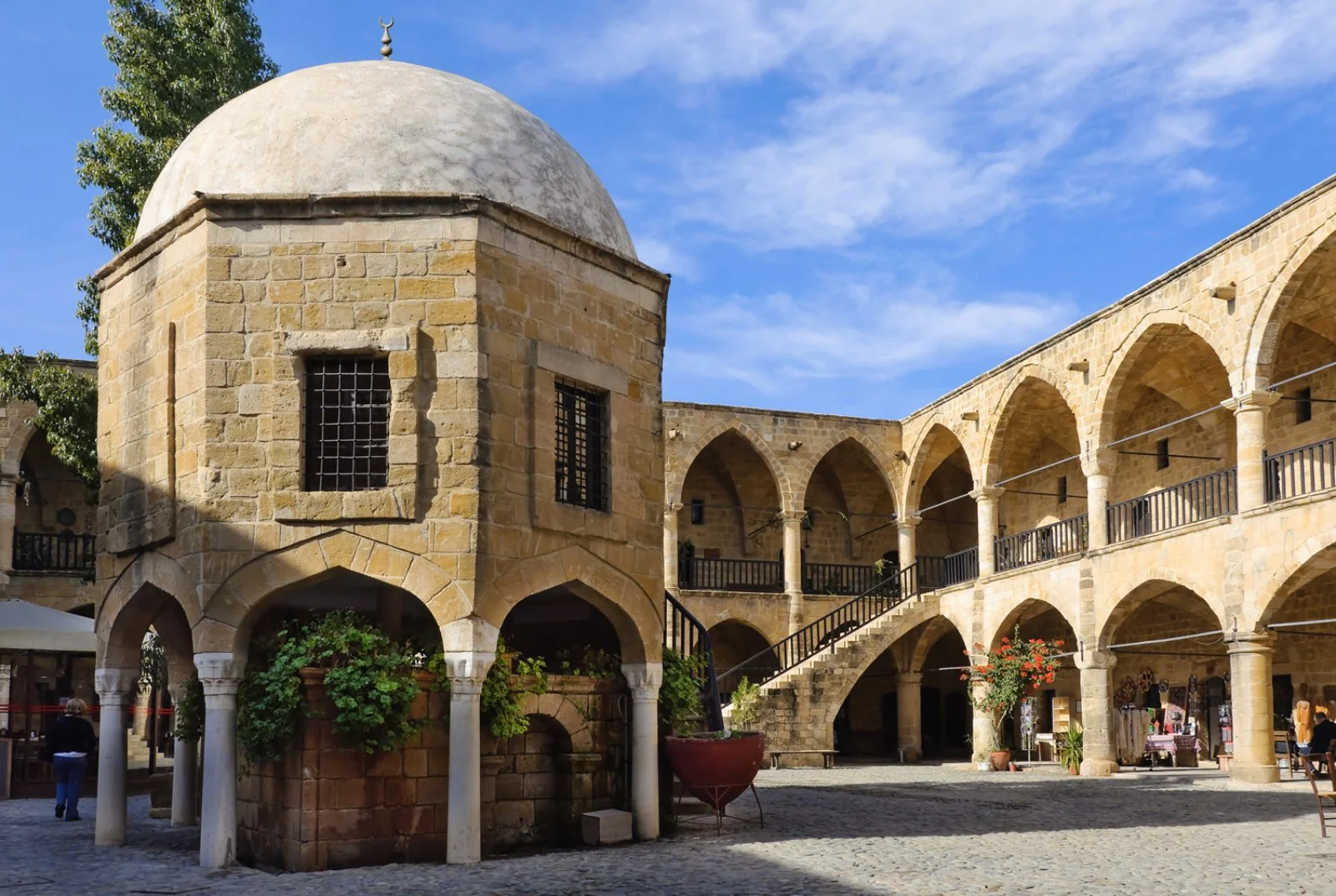 Alpiexplo' Minitour Cipro Nord Segreta - Buyuk Han - Nicosia
