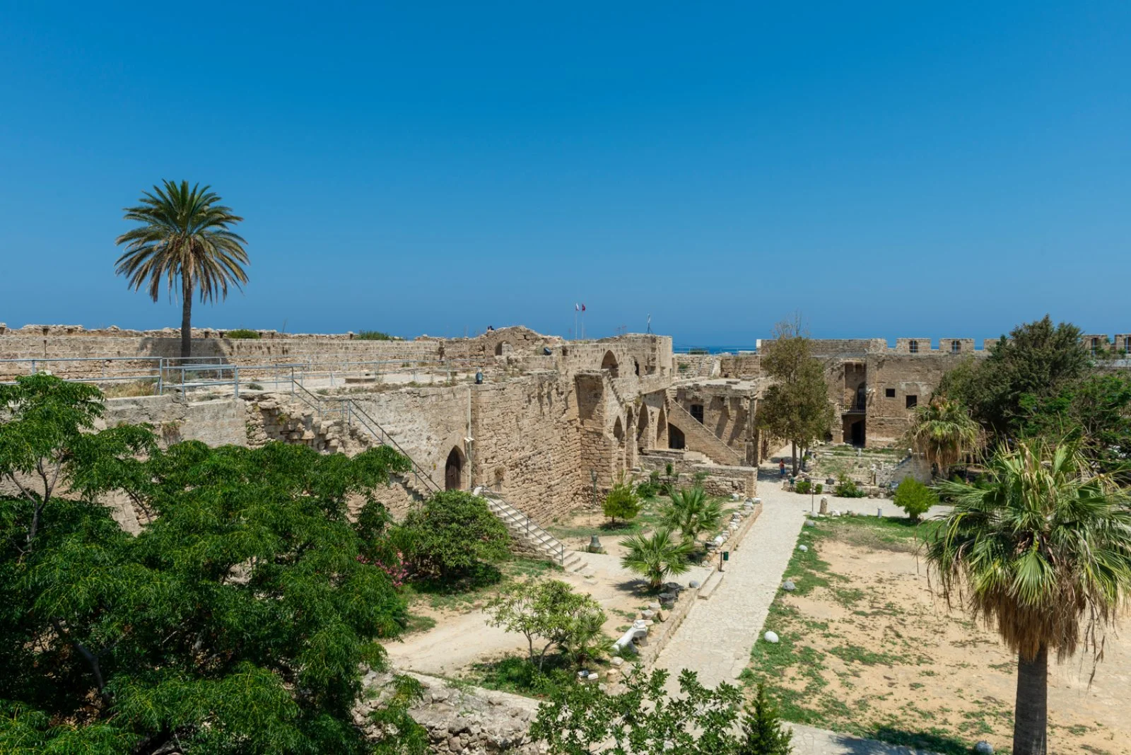 Alpiexplo' Minitour Cipro Nord Segreta - Castello - Kyrenea