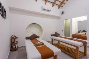 CINNAMON VELIFUSHI – Maldive