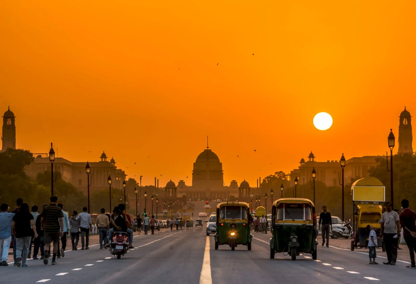 Post Voyager Dream E Varanasi - Delhi