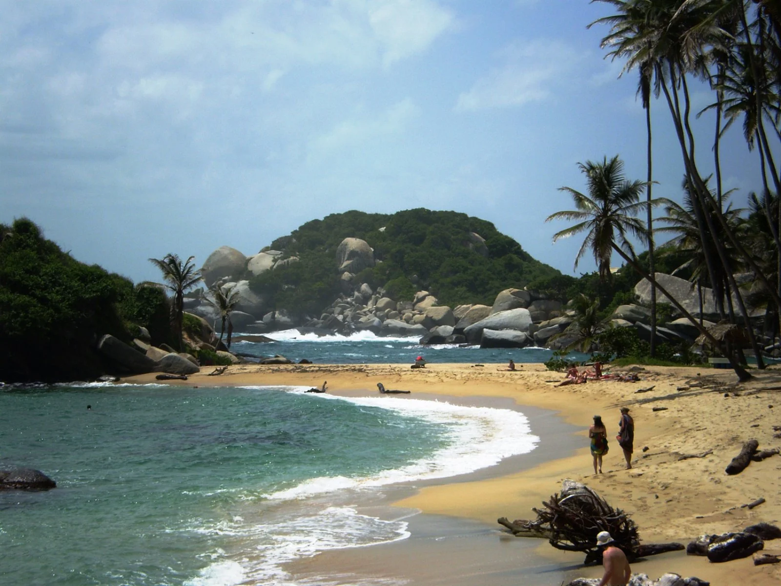 SANTA MARTA/PARQUE TAYRONA/PLAYA CRISTAL/PLAYA BLANCA/SANTA MARTA (65 km)