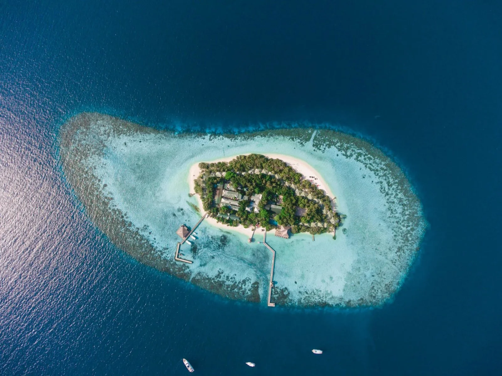 Eri Maldives Island Resort 