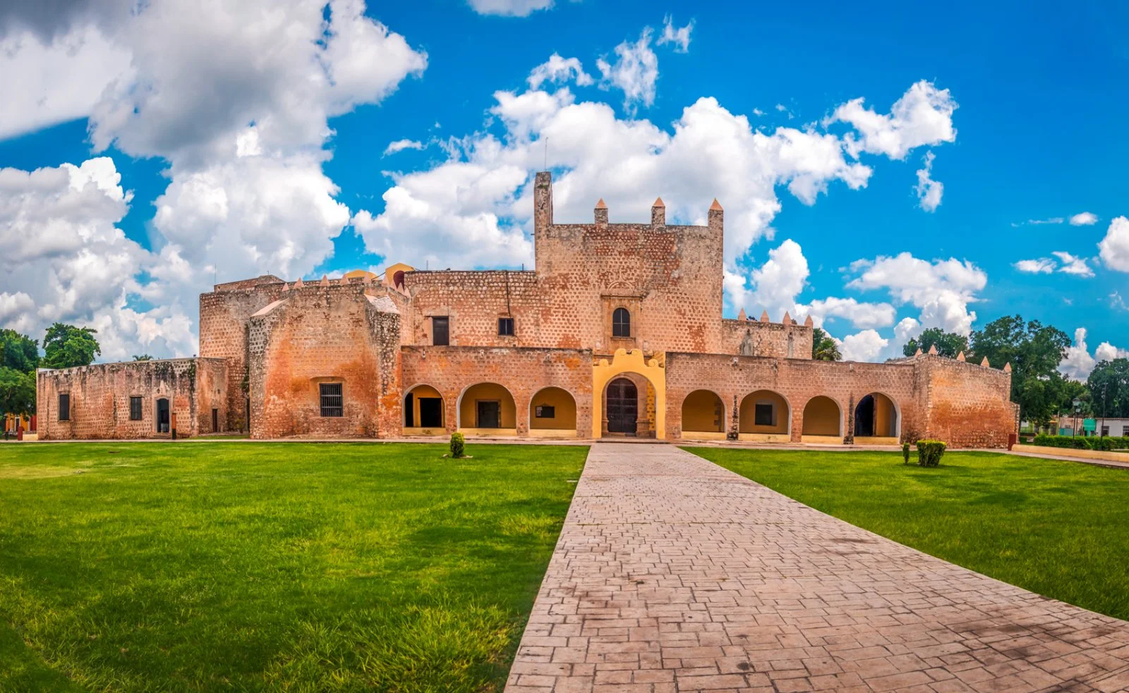 MAHAHUAL/LAGUNA DI BACALAR/VALLADOLID (367 KM)
