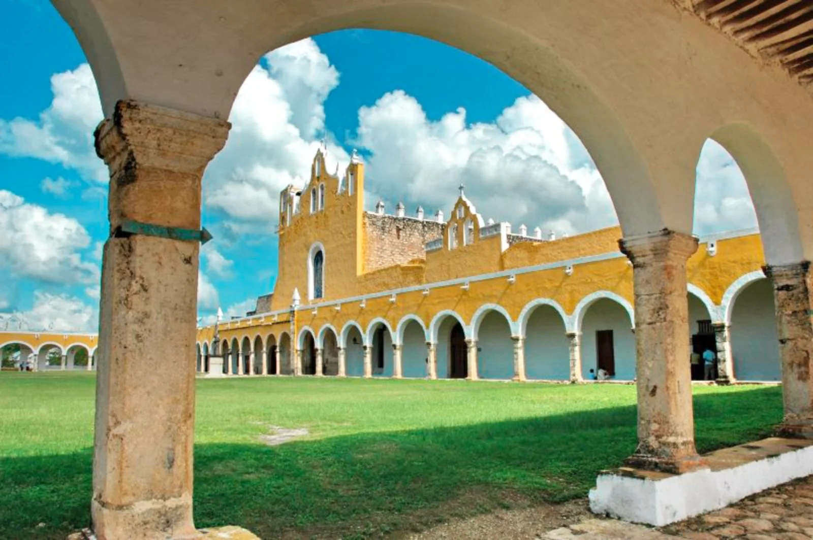 Cancun - Chichen Itza - Merida