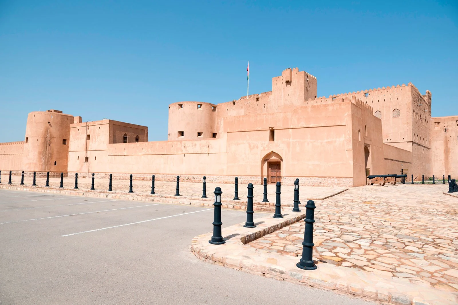 Wahiba Sands - Whadi Bani Khalid – Jabrin - Nizwa