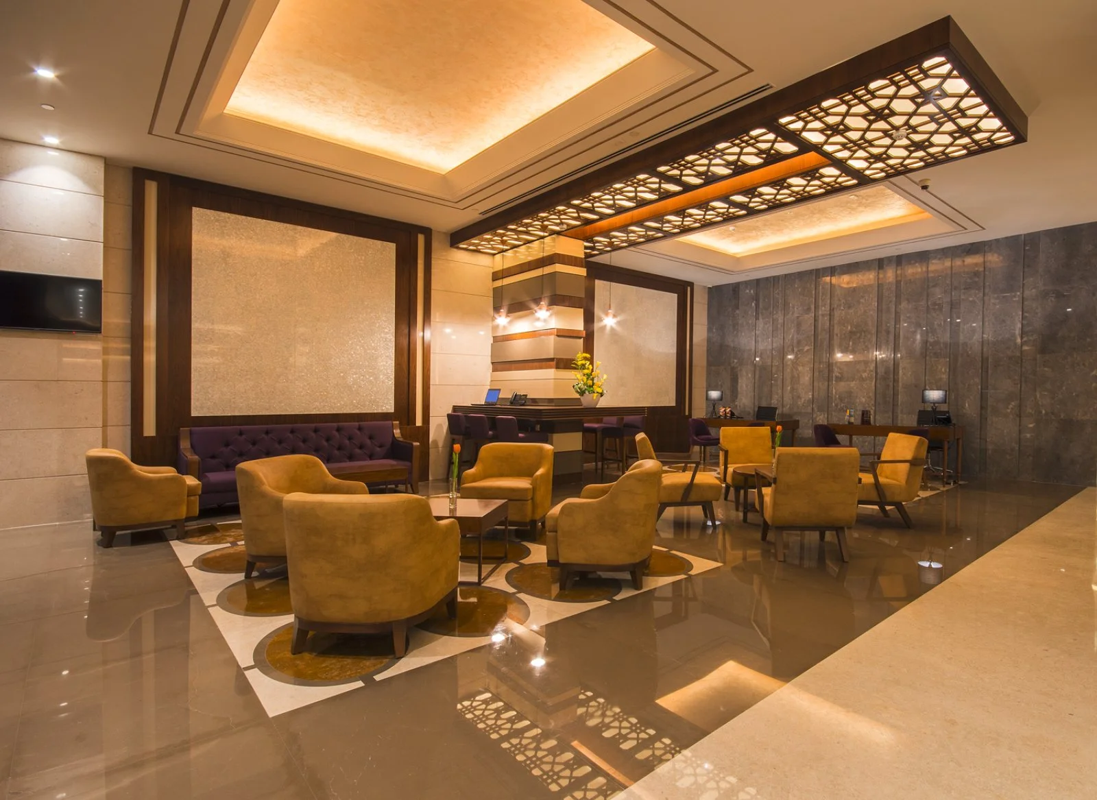 Golden Tulip Media Hotel 