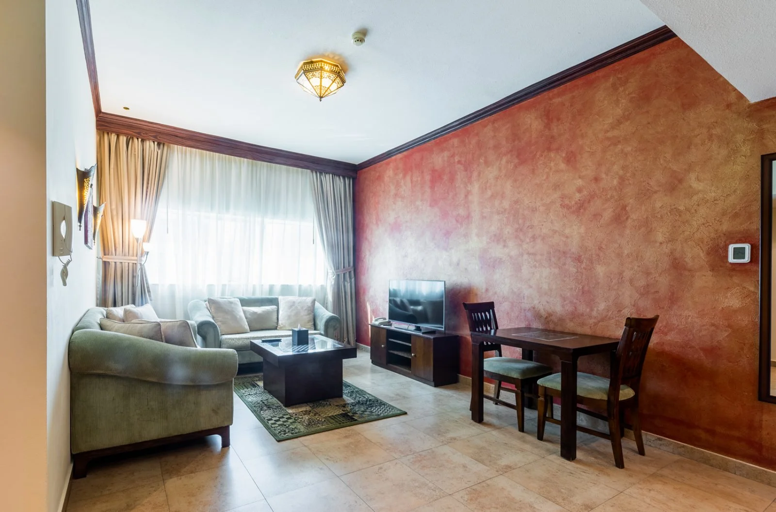 First Central Hotel Suites 