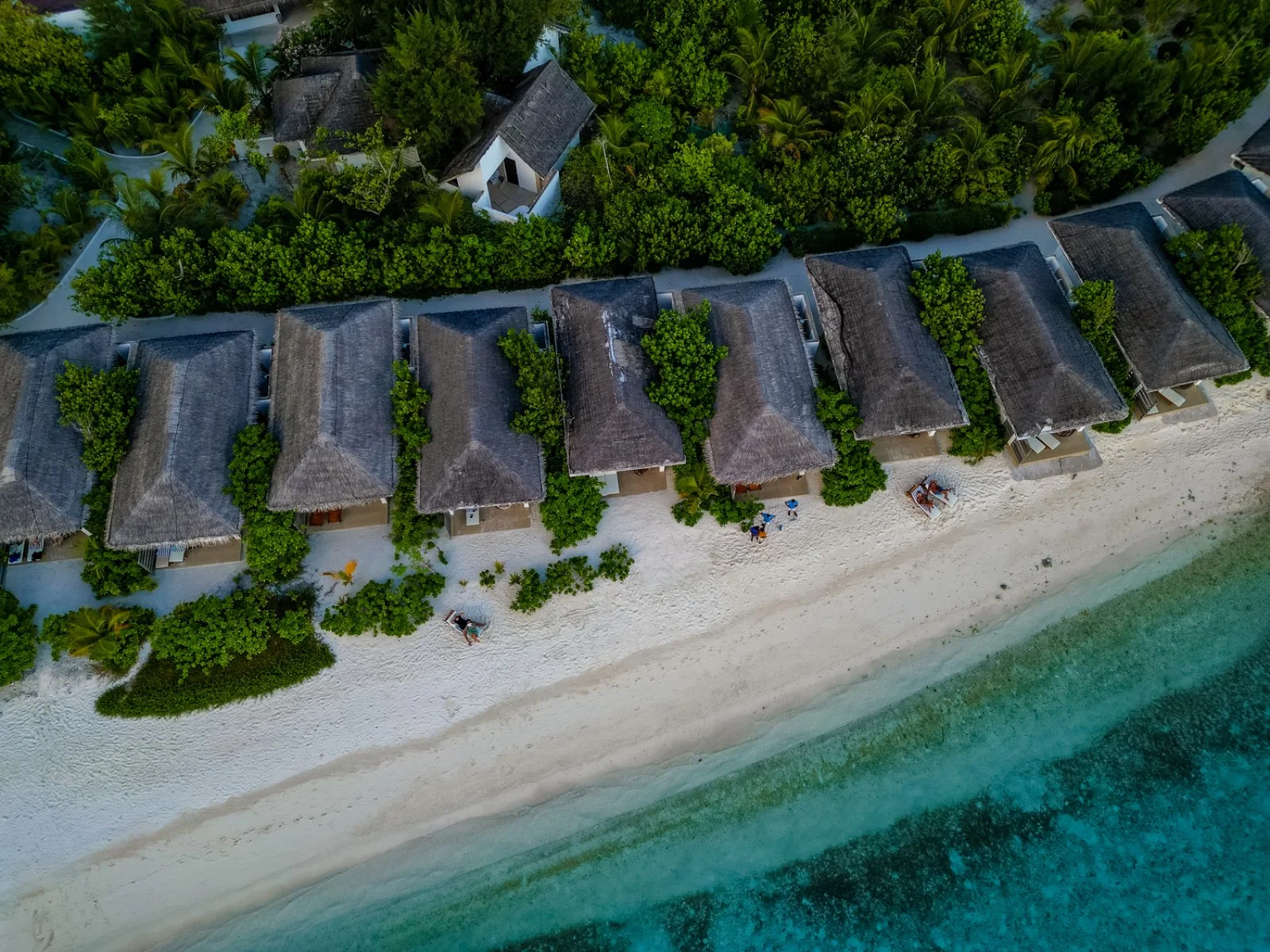 Cocogiri Island Resort 