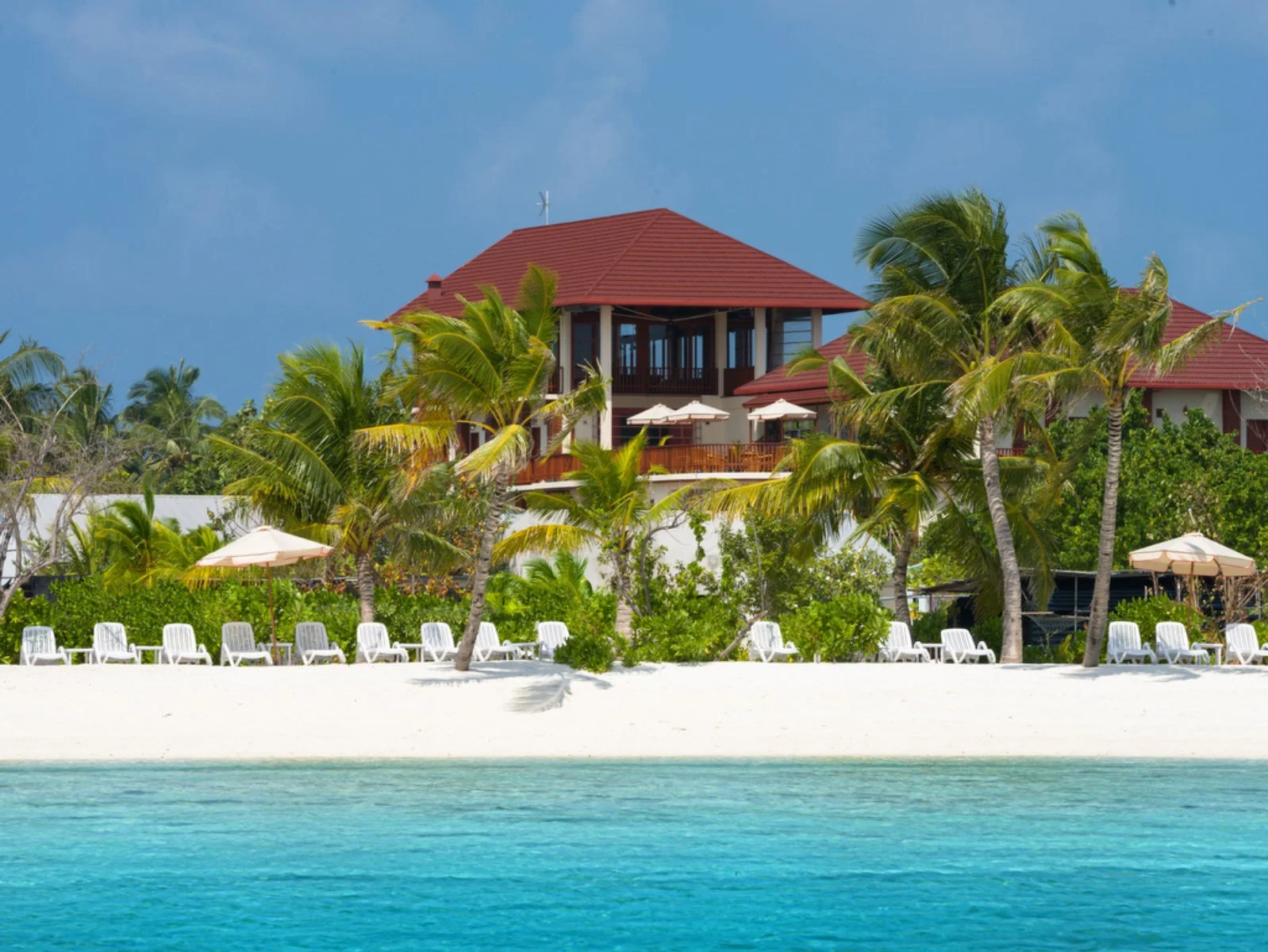 Araamu Holidays & Spa Hotel 