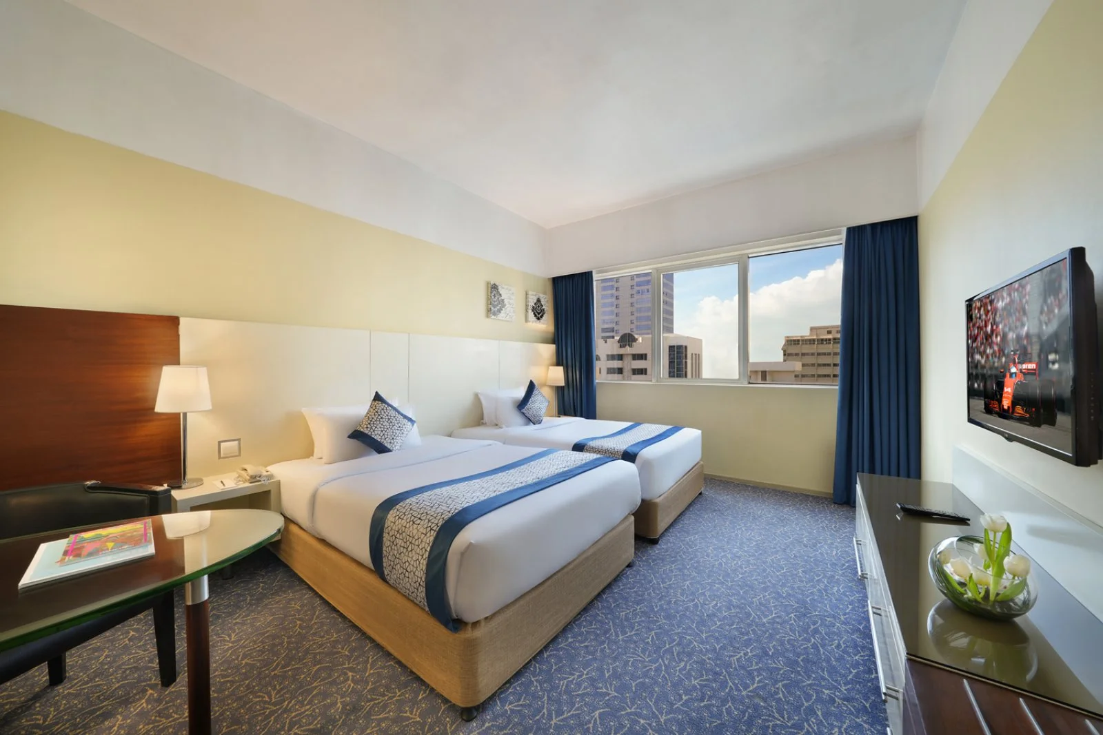 Kingsgate Abu Dhabi Hotel 
