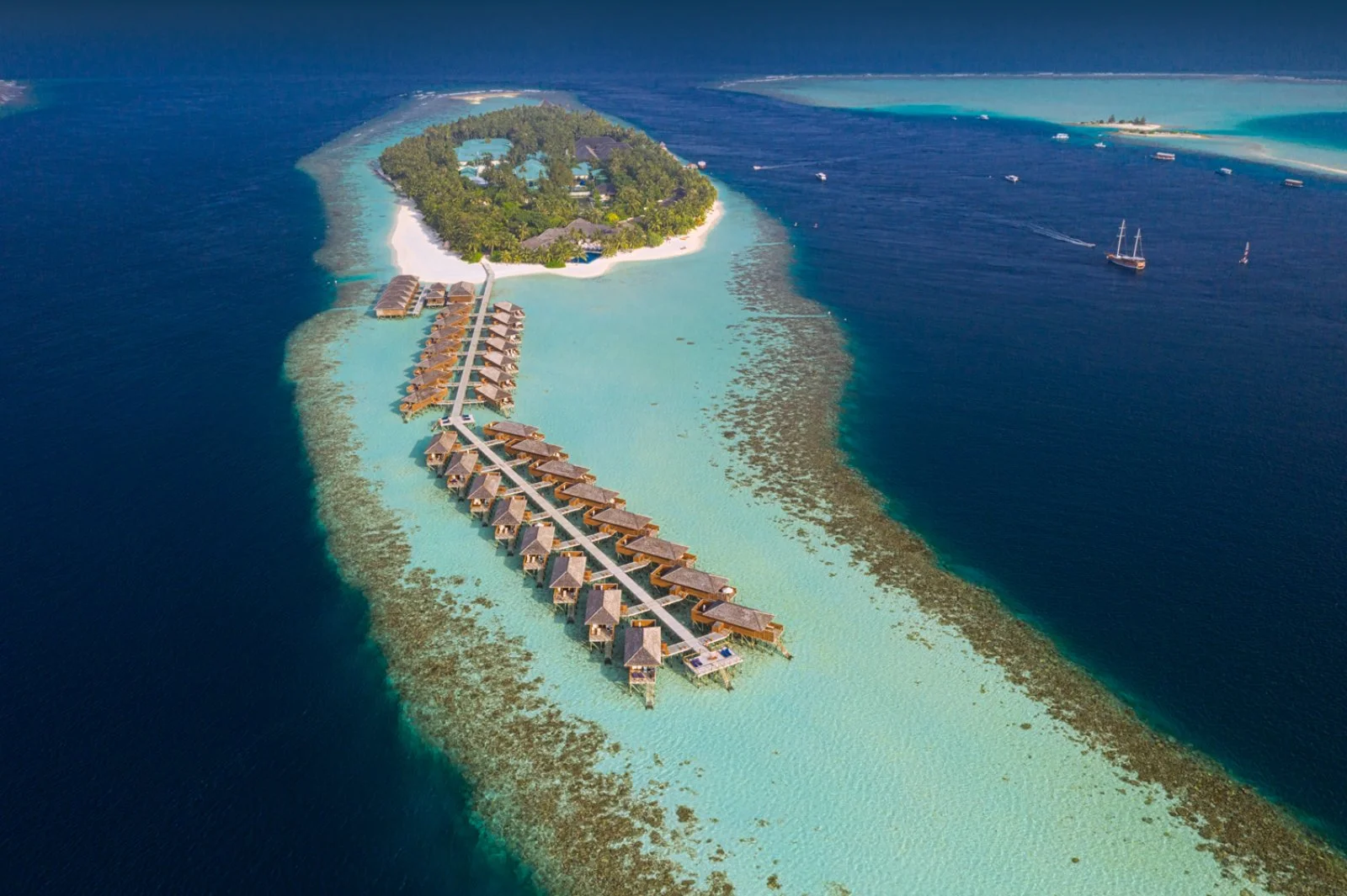Vilamendhoo Island Resort 