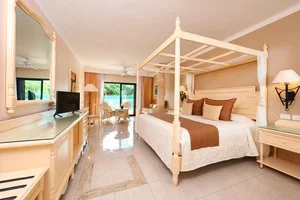 Camera junior suite deluxe fronte oceano