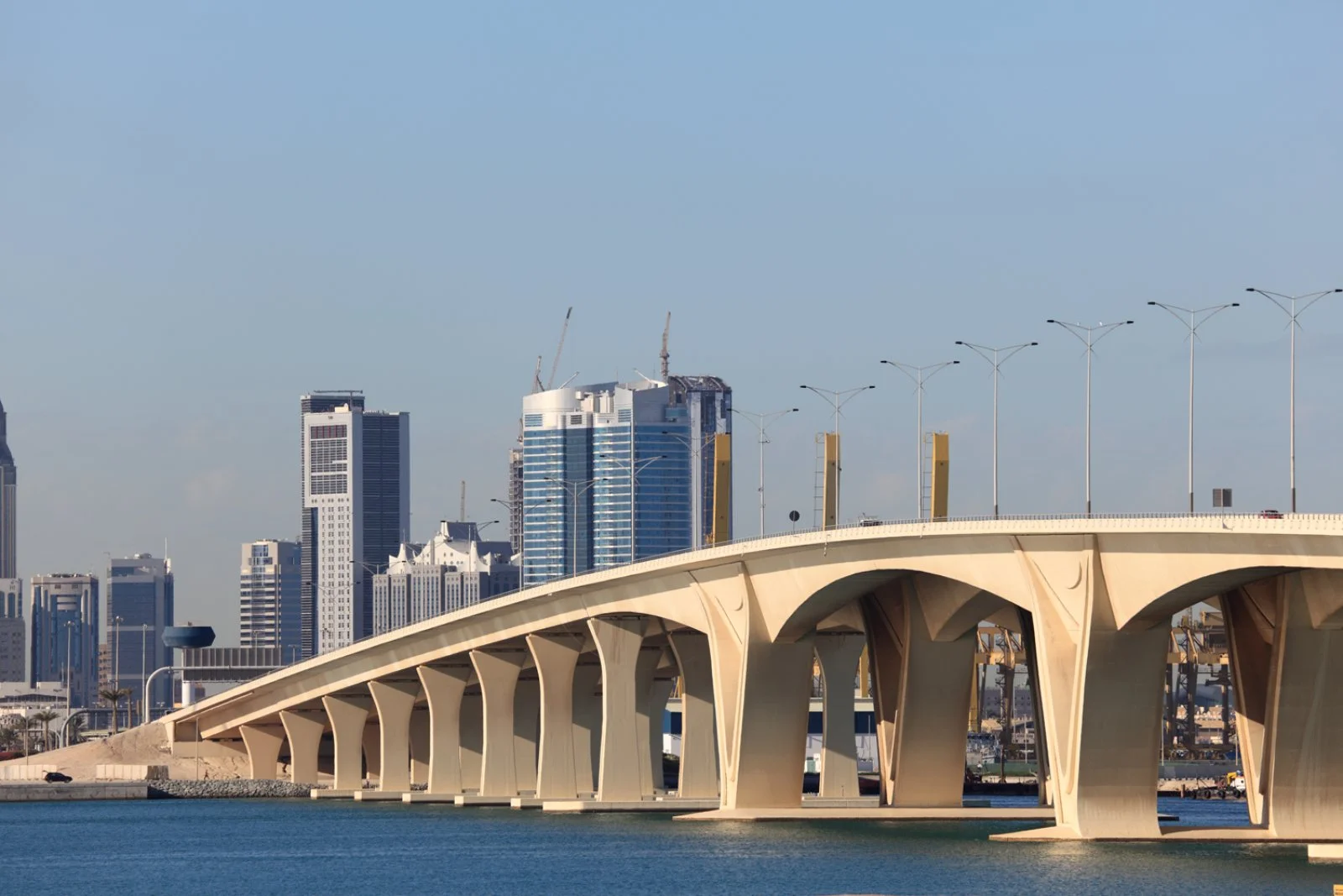 Abu Dhabi - immagine 1 di 2