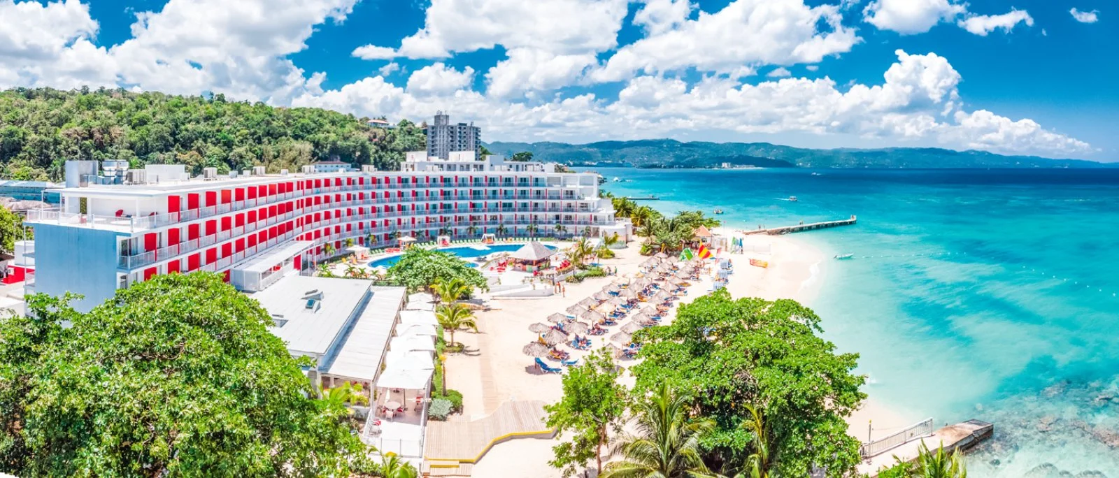 Grand Decameron Cornwall Beach 