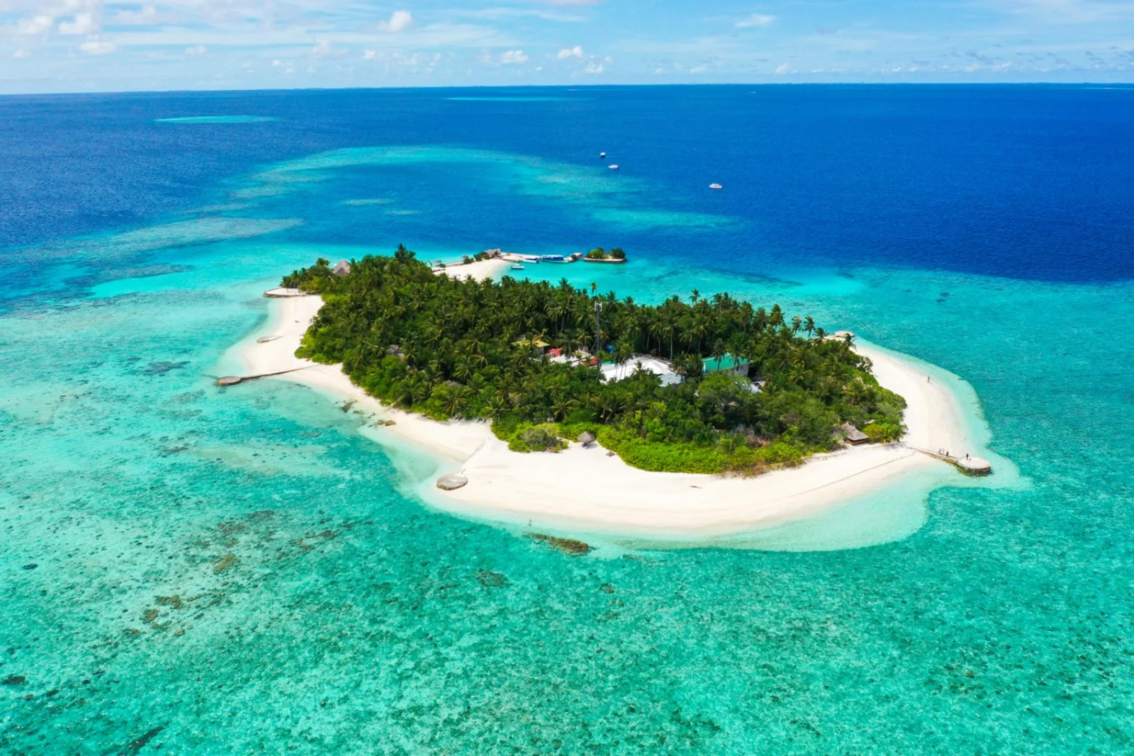 Makunudu Island Resort 