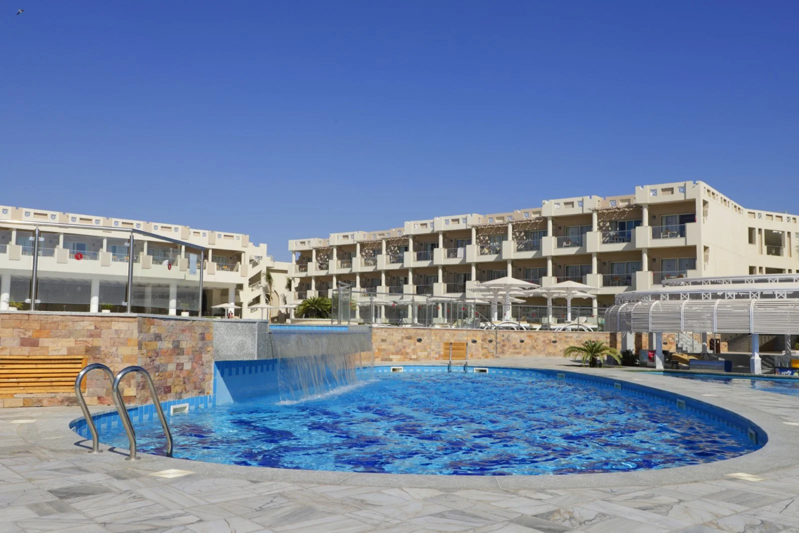 Bravo Premium Sirena Beach Resort & Spa 