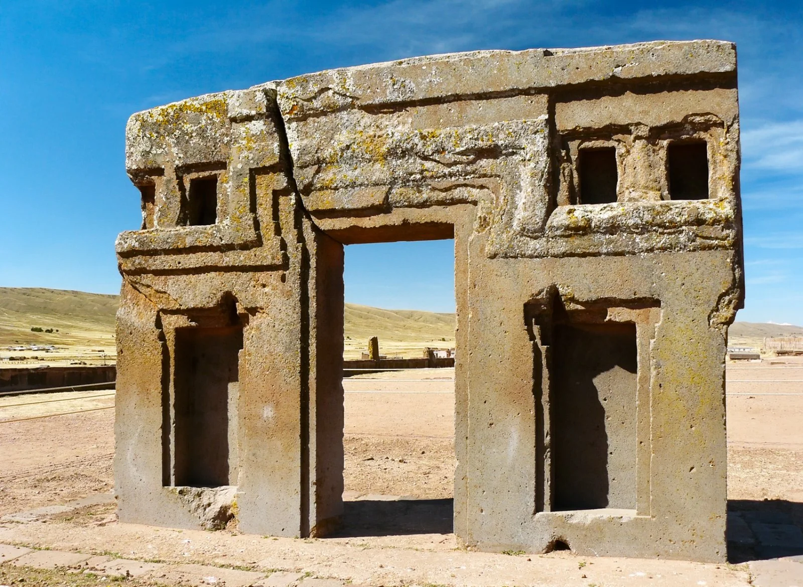 La Paz - Tiwanaku - Santa Cruz