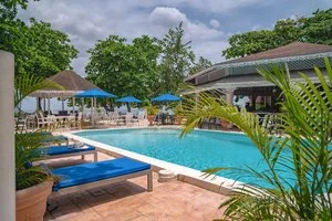 MERRILS BEACH RESORT – Negril