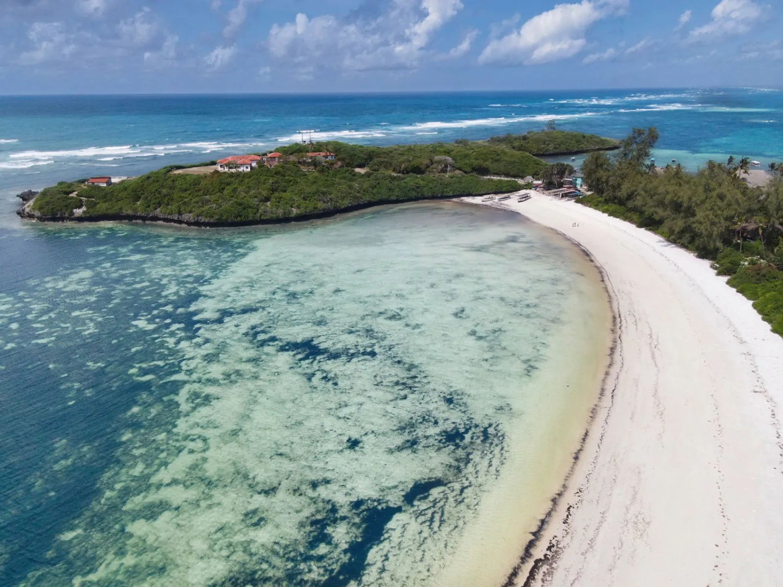 Barracuda Inn Beach Resort 