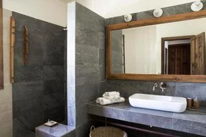 LE JARDIN CORAIL NOIR HOTEL – Ambaro