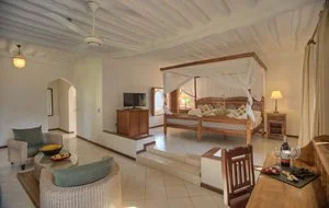 BLUEBAY BEACH RESORT & SPA – Kiwengwa