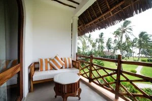 BLUEBAY BEACH RESORT & SPA – Kiwengwa