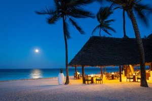 BLUEBAY BEACH RESORT & SPA – Kiwengwa