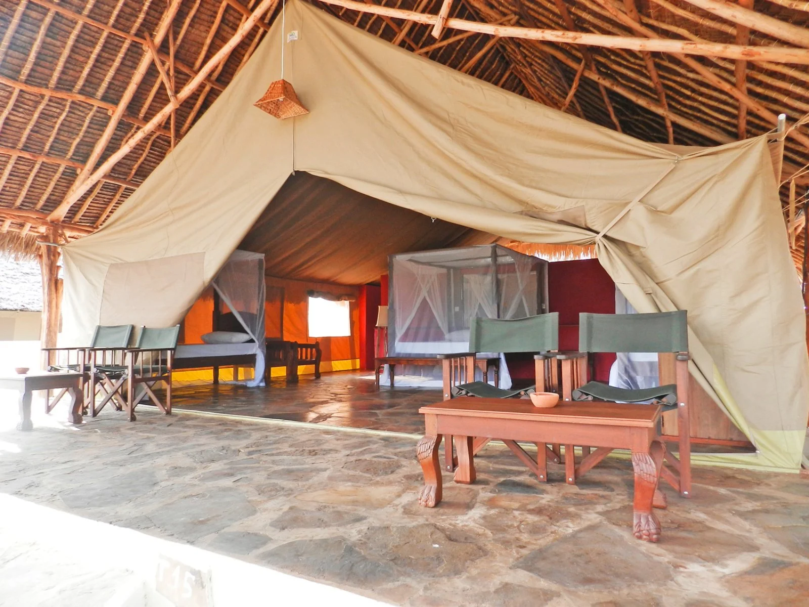 3° giorno: Parco Tsavo Ovest – Parco Tsavo Est (122 km)