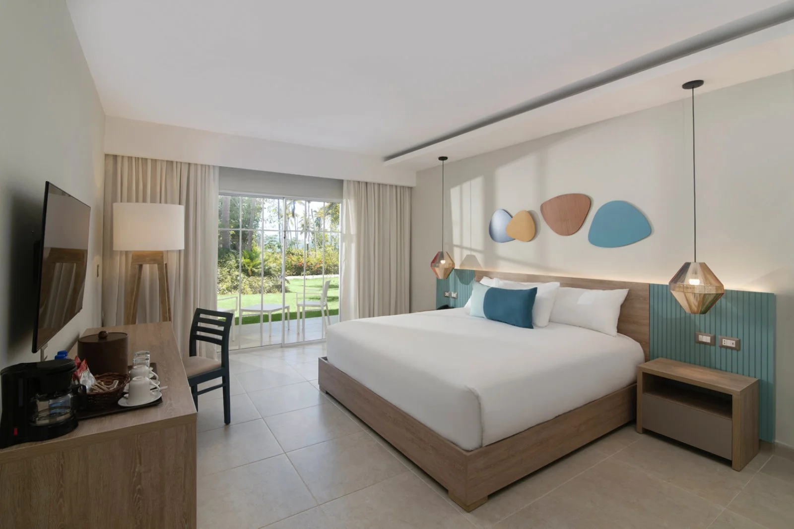 Wyndham Alltra Samana Beach Resort 
