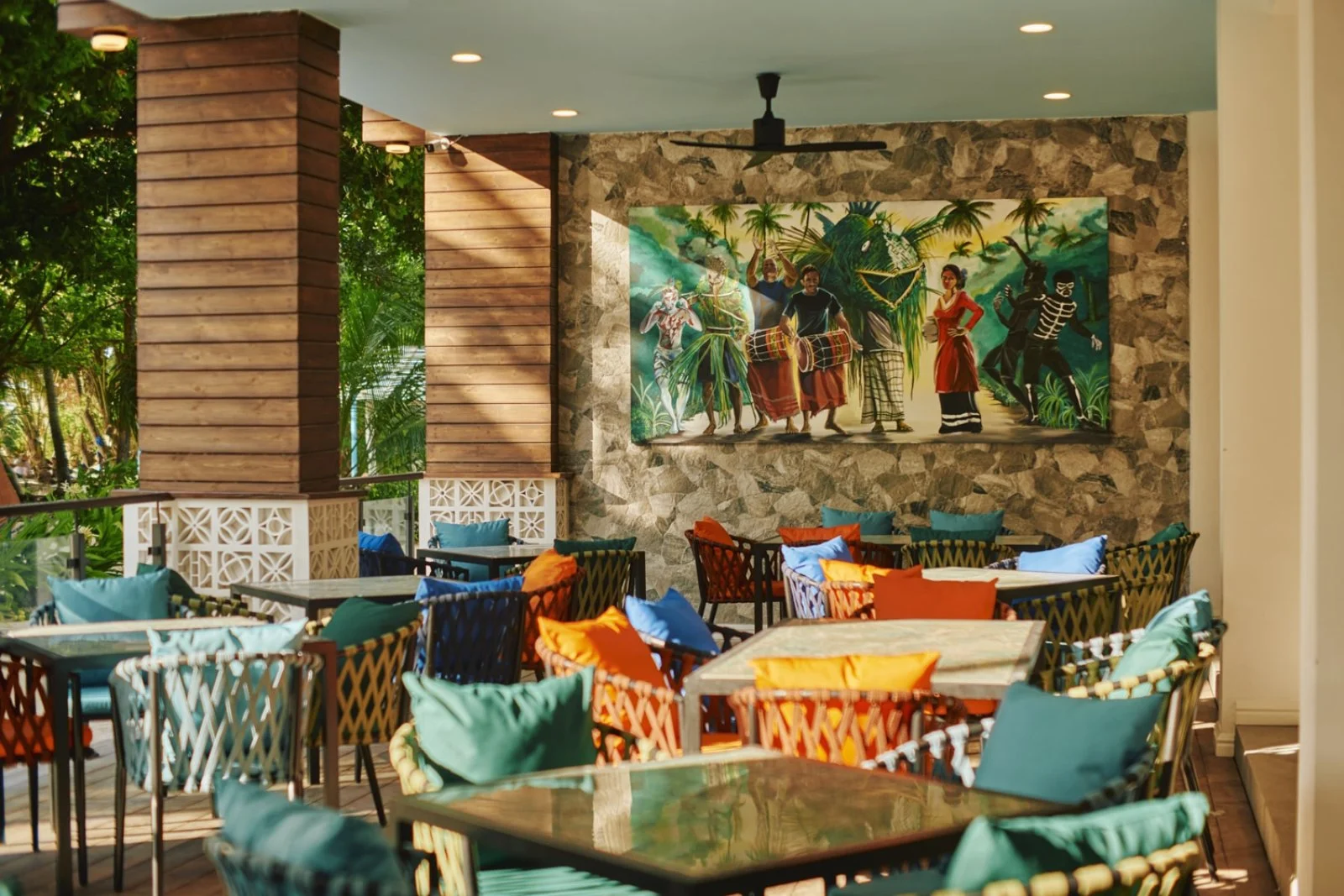 Beach Hotel Dhigurah 