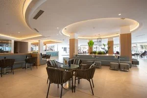 Lobby bar