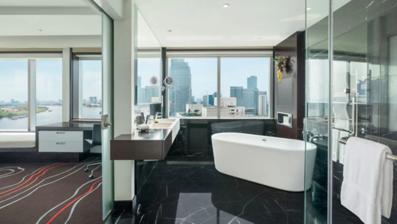 Post Le Meridien Saigon 