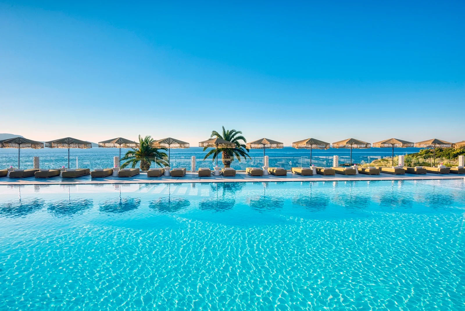 Alpiselect Proteas Blu Resort - Piscina Alpiselect Proteas Blu Resort - Piscina