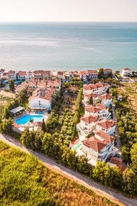 HYDRELE BEACH VILLAGE – Potokaki