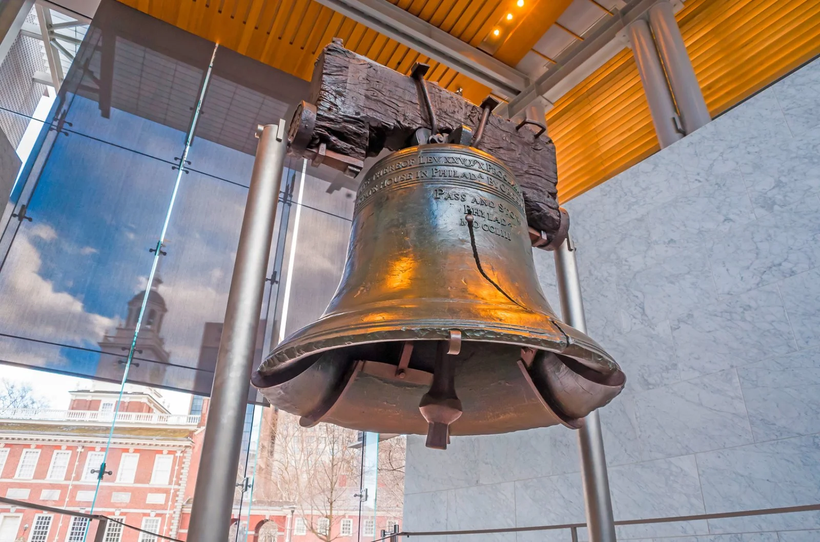 Passaggio In America Reverse - Pennsylvania, Philadelphia, Liberty Bell Passaggio In America Reverse - Pennsylvania, Philadelphia, Liberty Bell