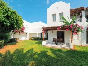 giardino e bungalow