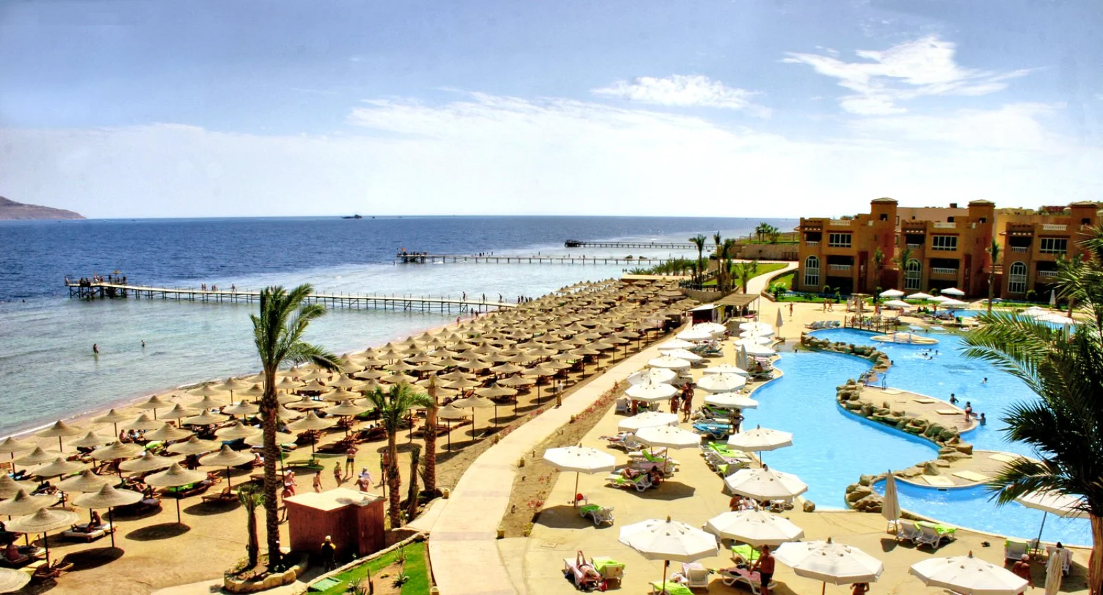 Royal Rehana Beach Resort & Spa 