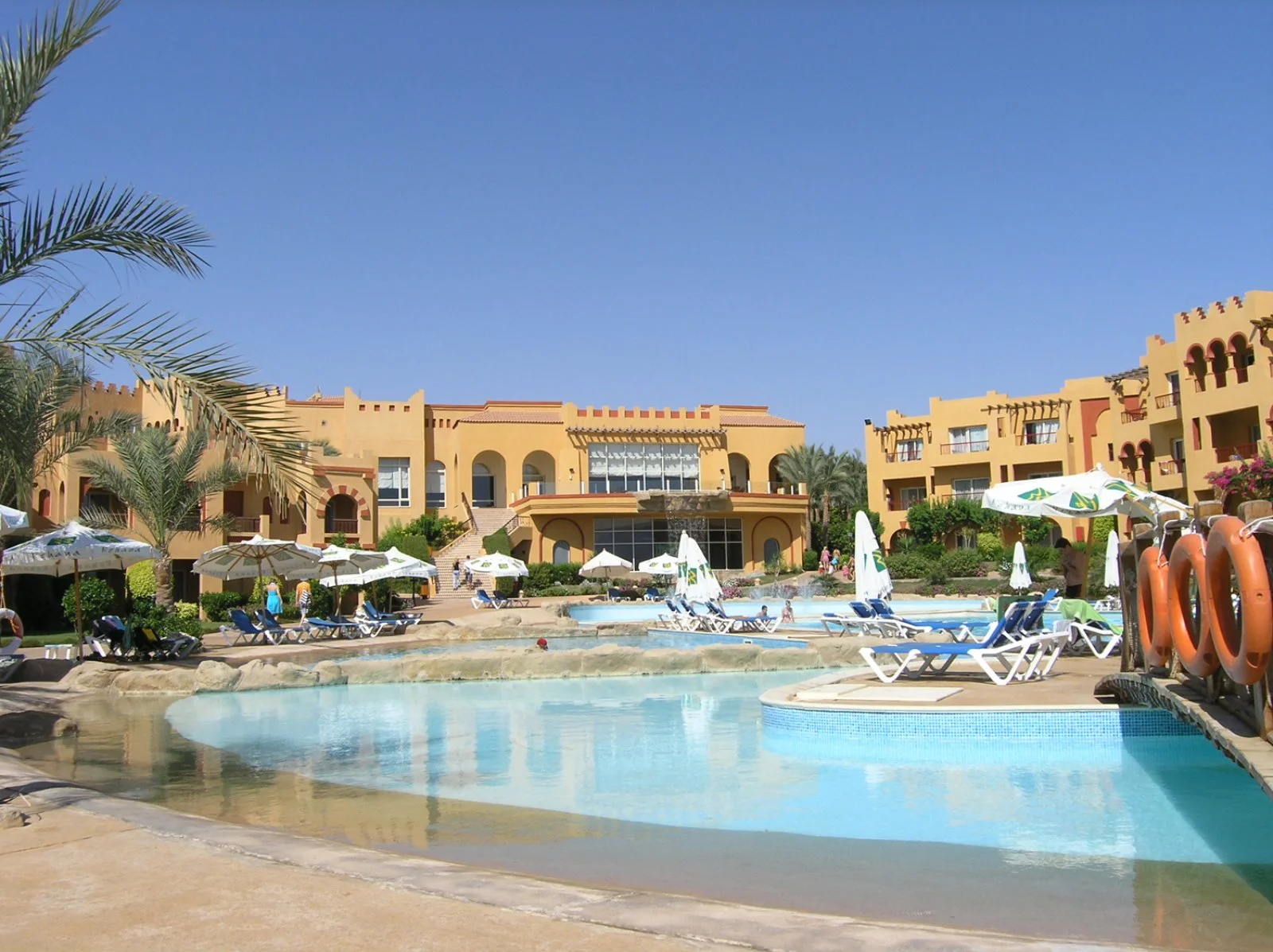 Royal Rehana Beach Resort & Spa 