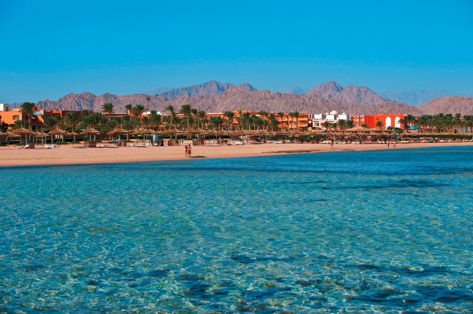 Amwaj Oyoun Beach Resort 