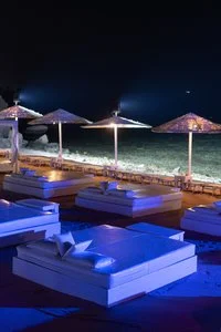 Spiaggia The Beach by night