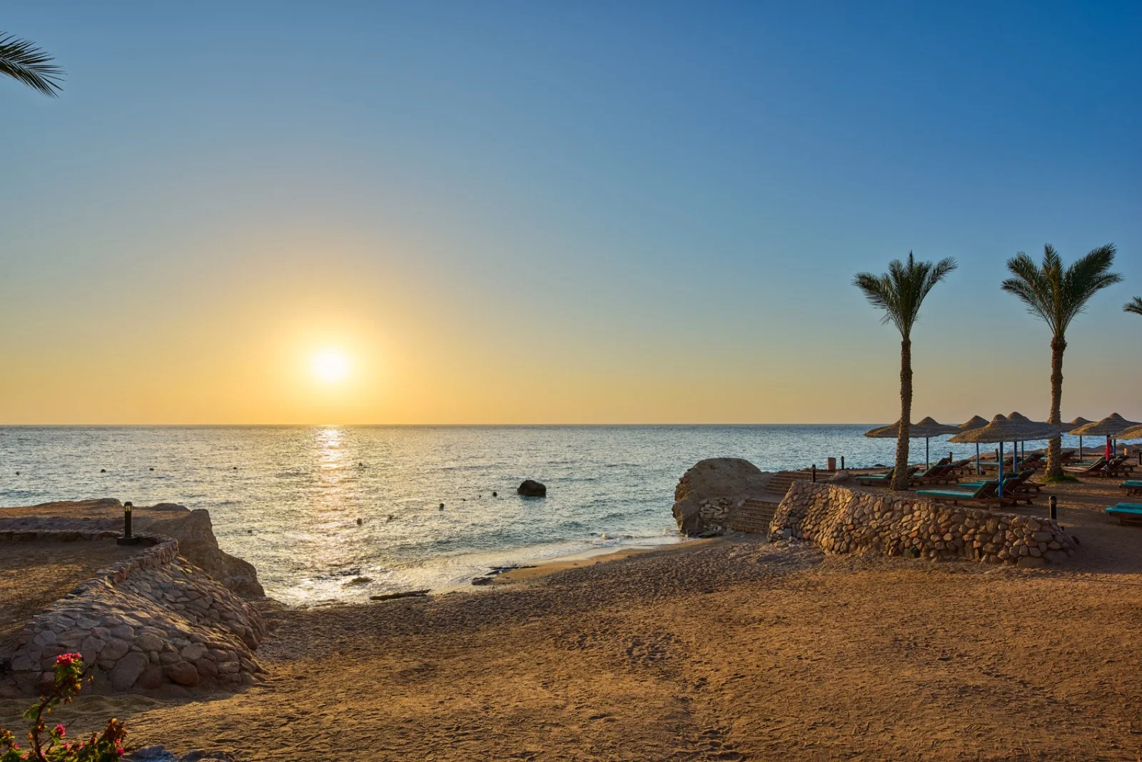 Renaissance Golden View Beach Resort 